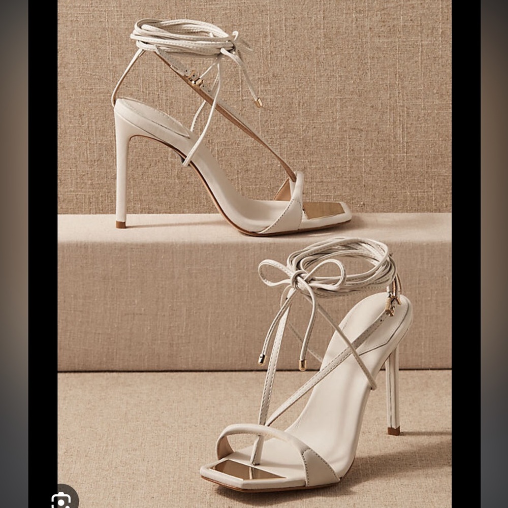 Schutz Shoes Vikki Leather Sandal in Pearl/White size 8.5